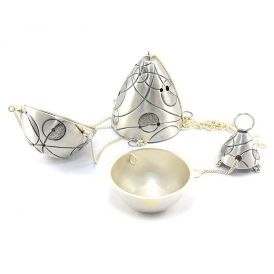 Turibolo Con Navetta Cosmos In Ottone Cesellato A Mano 21 Cm - immagine 2